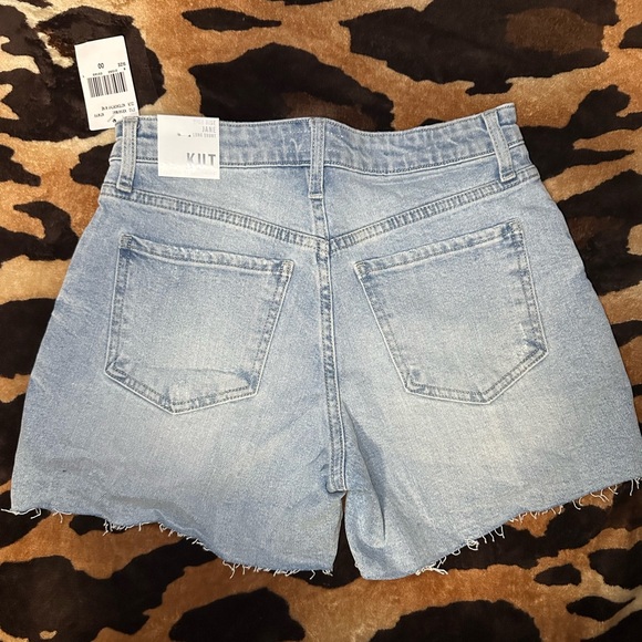 shorts - Picture 3 of 3